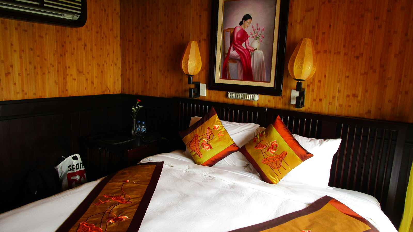 Vietnam2014-272.jpg - Lige lovlig lidt plads til al bagage. Næste gang tager vi en suite :-)