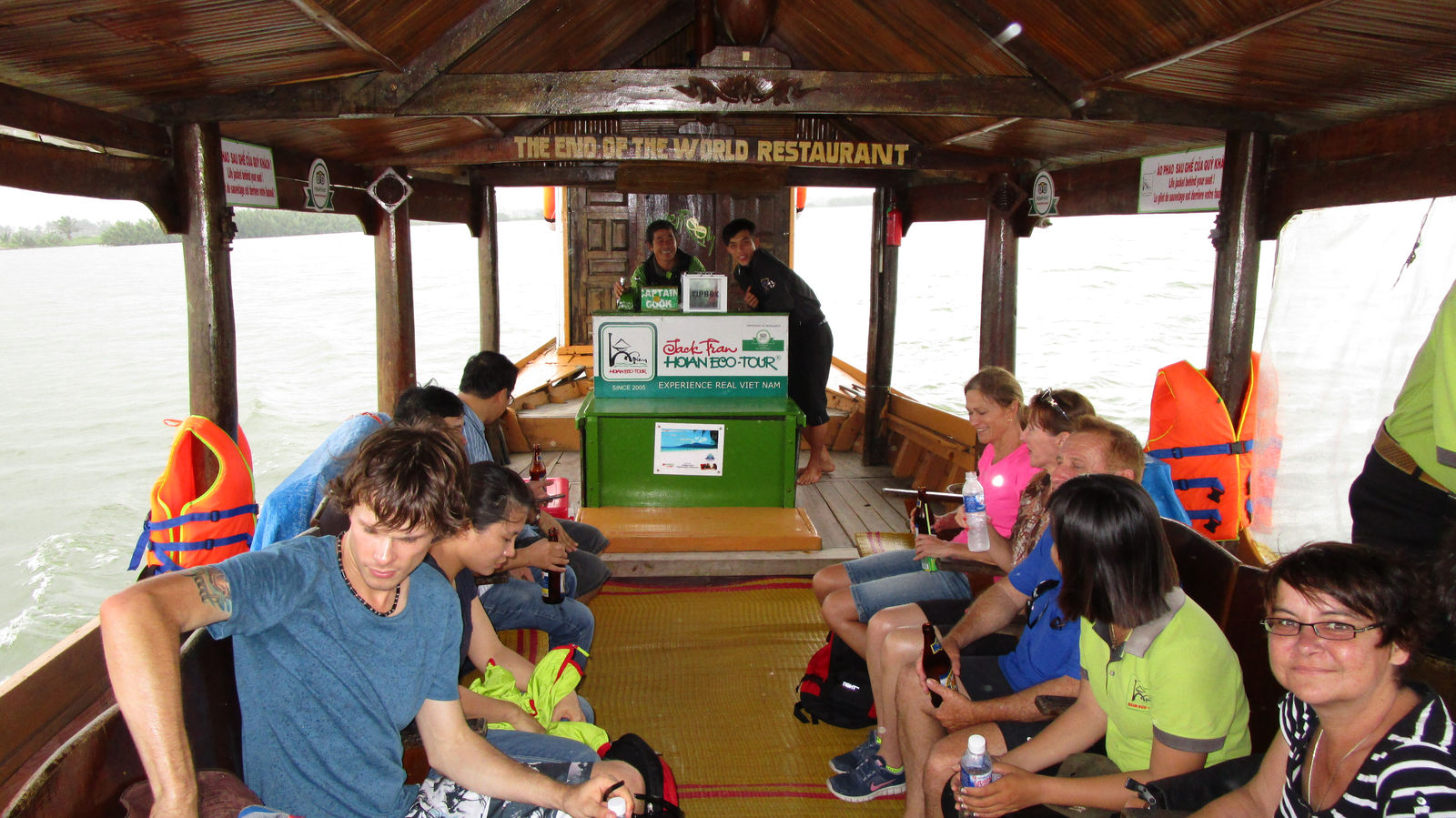 Vietnam2014-461.jpg - Om bord på en båd og ud på floden