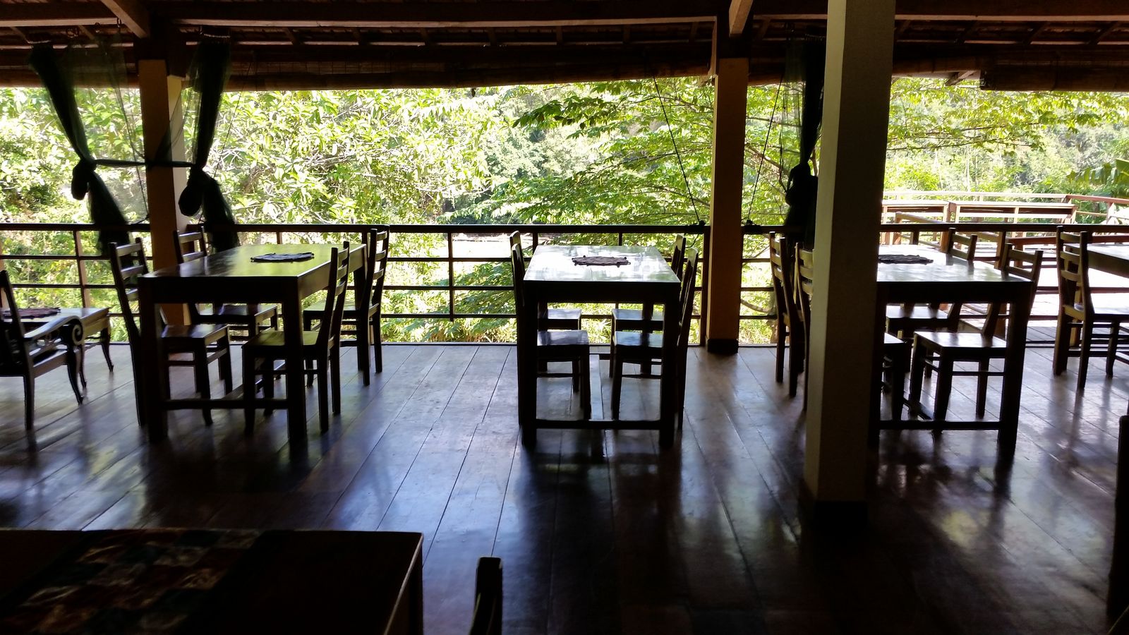 Vietnam2014-598.jpg - Restauranten. Vi var alene de 3 dage. Så der var megen opmærksomhed om os :-)