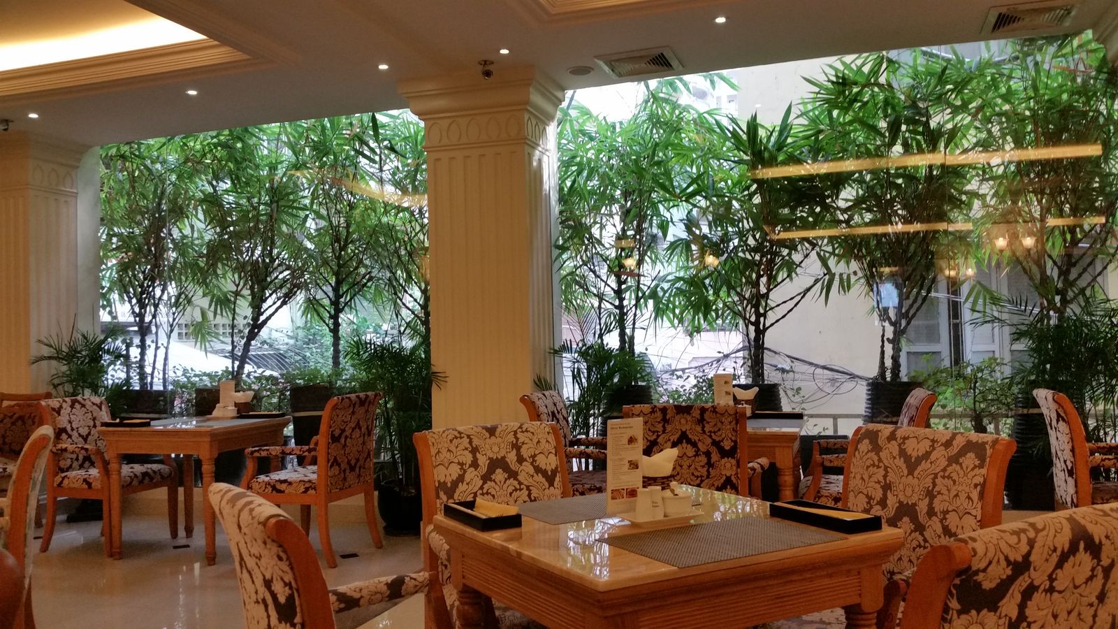 Vietnam2014-788.jpg - Ganske hyggelig restaurant på Silverland hotel