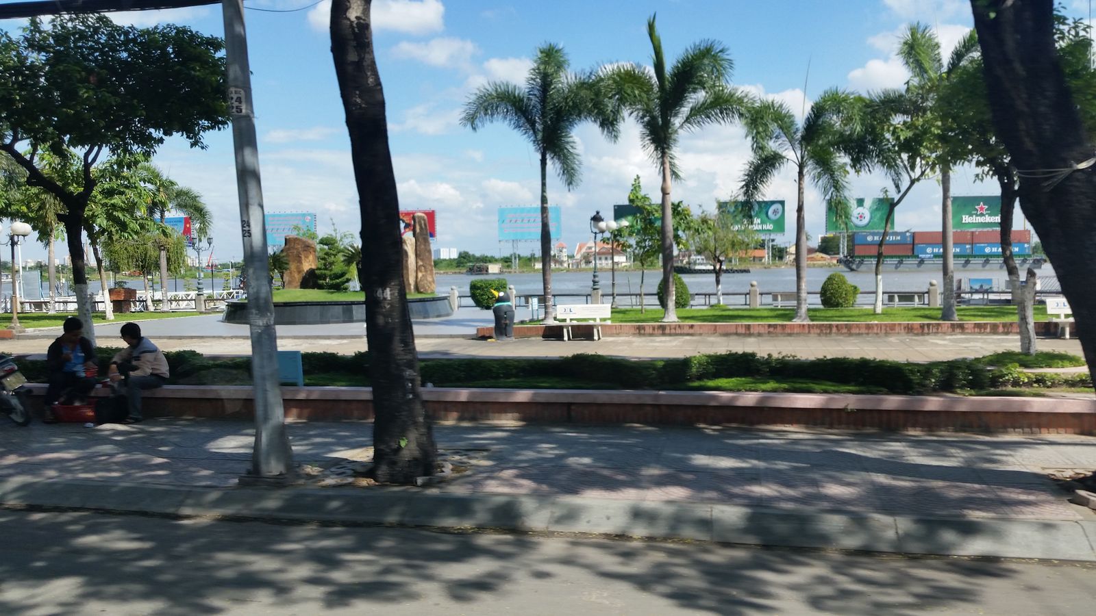 Vietnam2014-910.jpg - Lidt havne udsigt