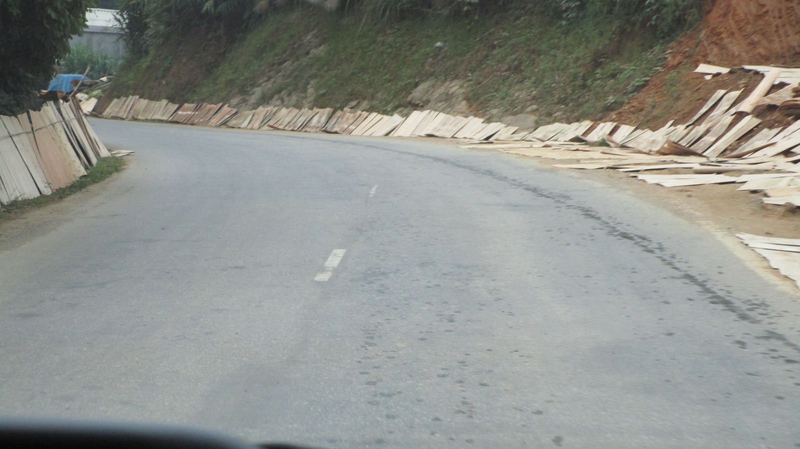 Vietnam2014-252.jpg - Tørring af materialer til krydsfiner